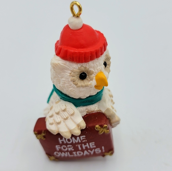 Home For The Owldays Christmas Tree Ornament Made by Hallmark 1990 - Picture 4 of 6